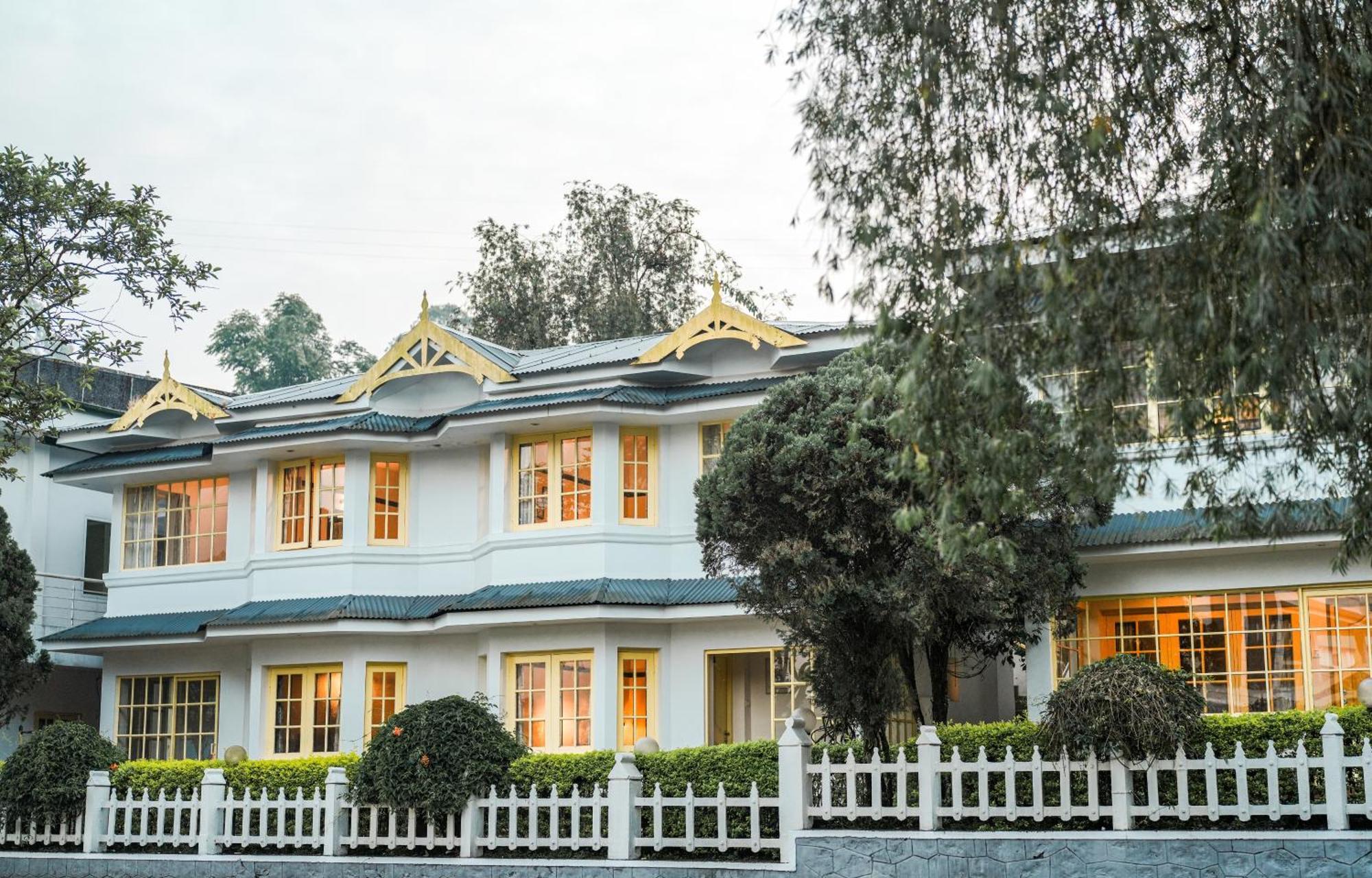Eastend Munnar Luaran gambar