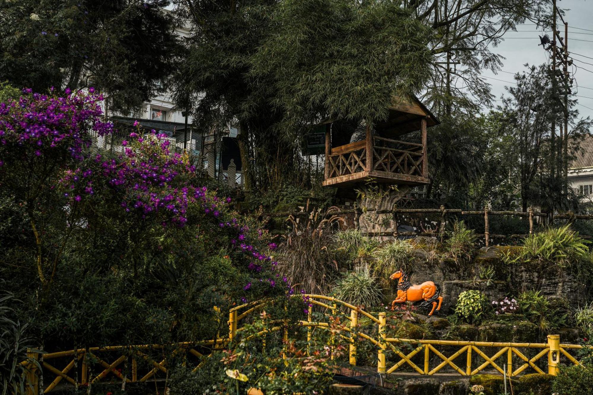 Eastend Munnar Luaran gambar