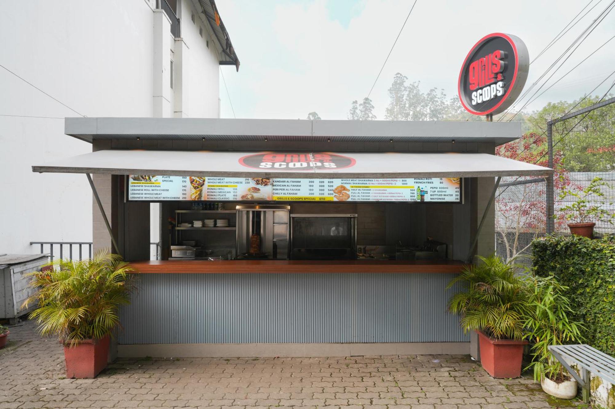 Eastend Munnar Luaran gambar